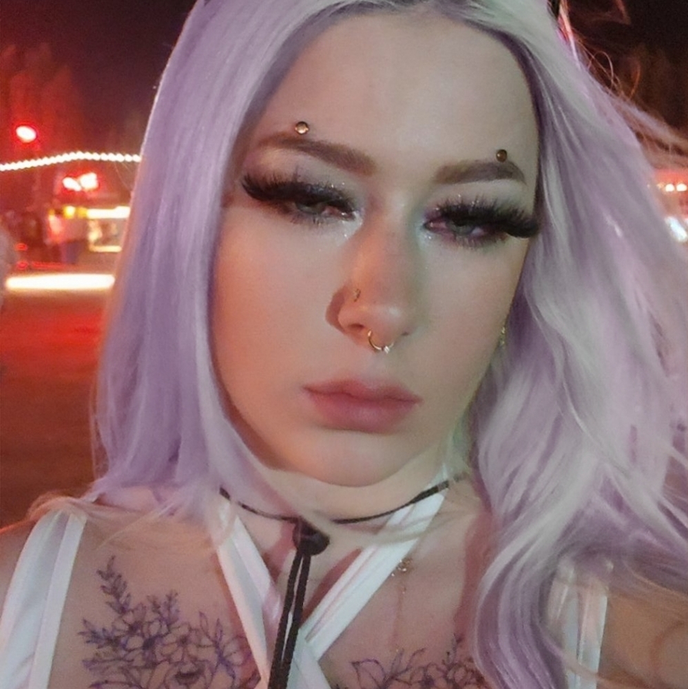 Meet your Posher, Porschia